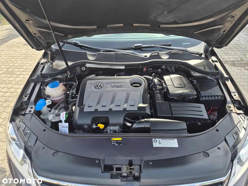 Volkswagen Passat - 26