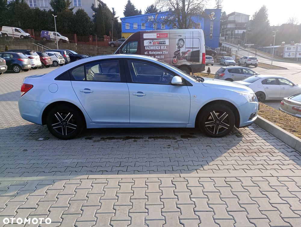 Chevrolet Cruze - 1
