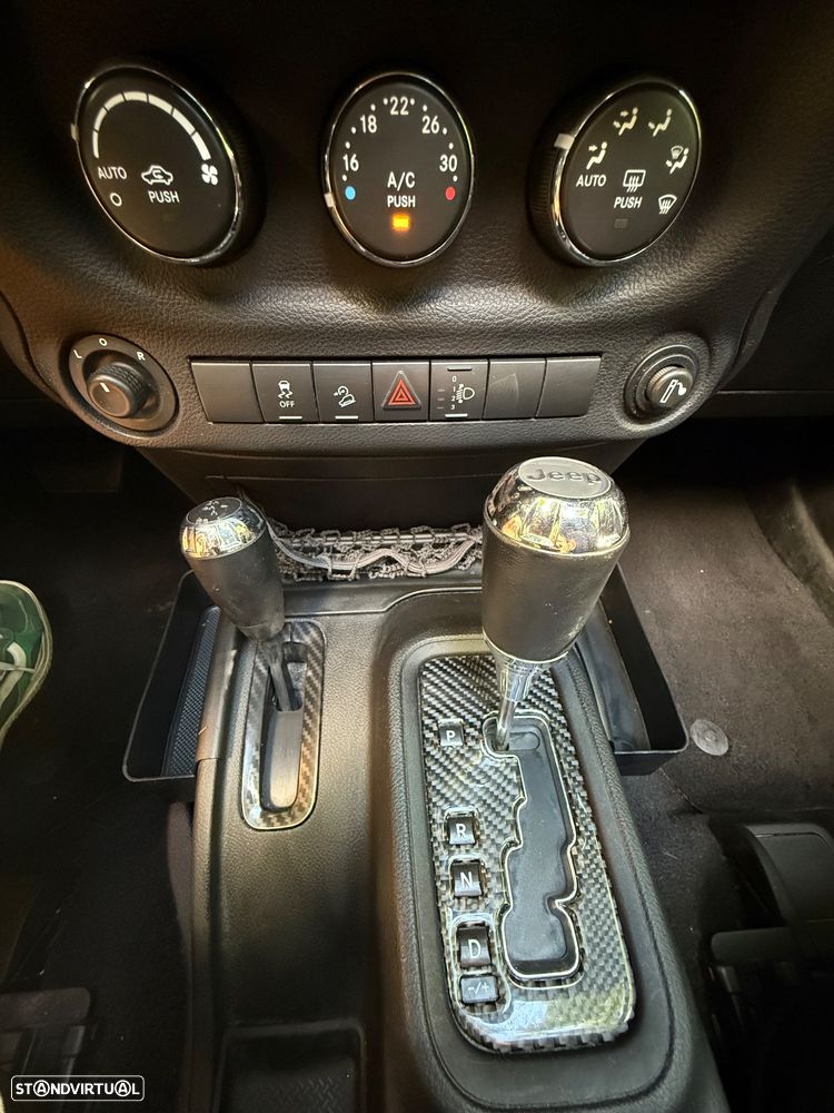 Jeep Wrangler - 13