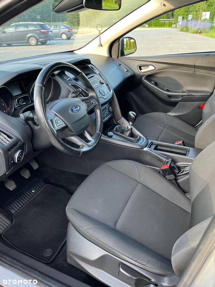 Ford Focus 1.5 TDCi Trend - 19