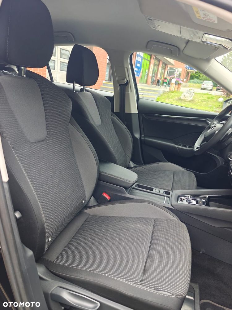 Skoda Octavia 1.5 TSI e-TEC DSG Style - 6