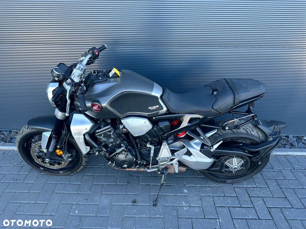 Honda CB - 2