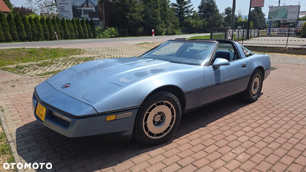 Chevrolet Corvette - 2