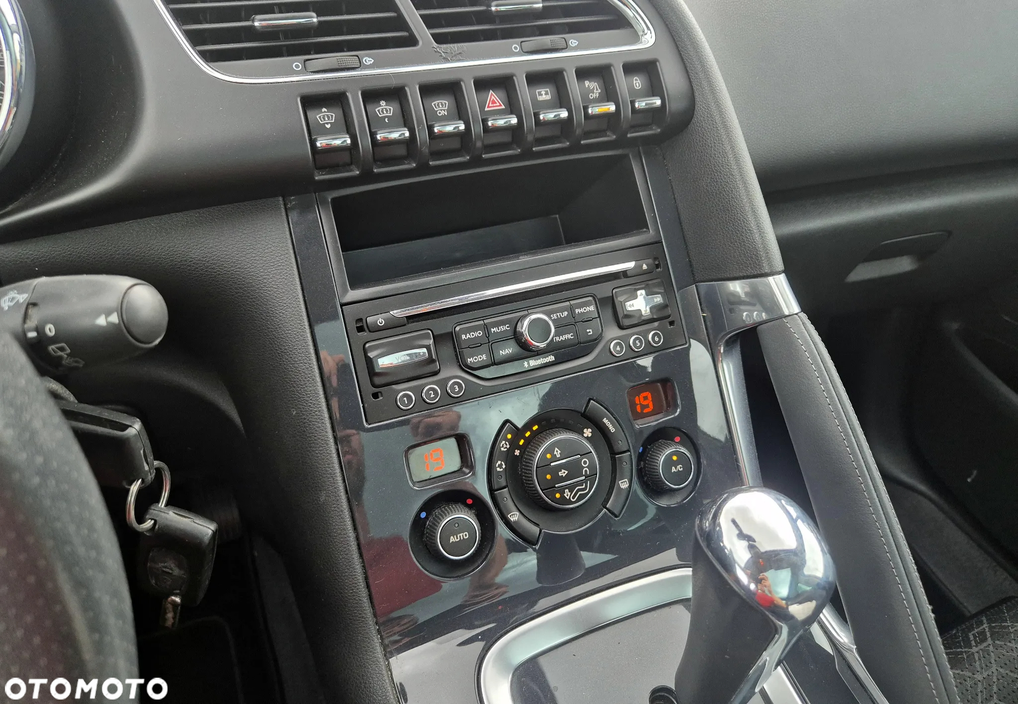 Peugeot 3008 HDi FAP 115 EGS6 Stop&Start Business-Line - 18