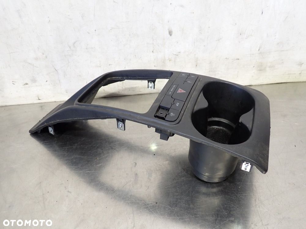 RAMKA WYBIERAKA BIEGÓW SEAT IBIZA IV  6J0858331 - 3