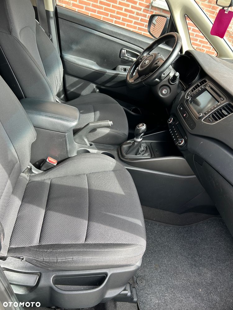 Kia Carens 1.7 CRDi M 7os EU6 - 8