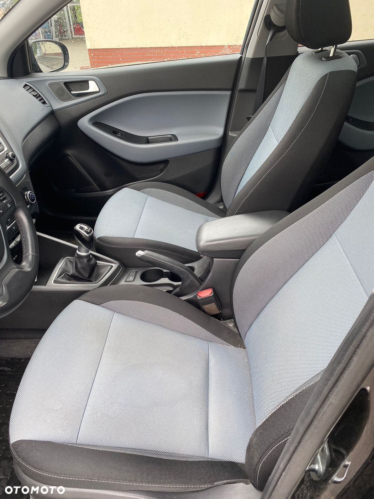 Hyundai i20 - 8
