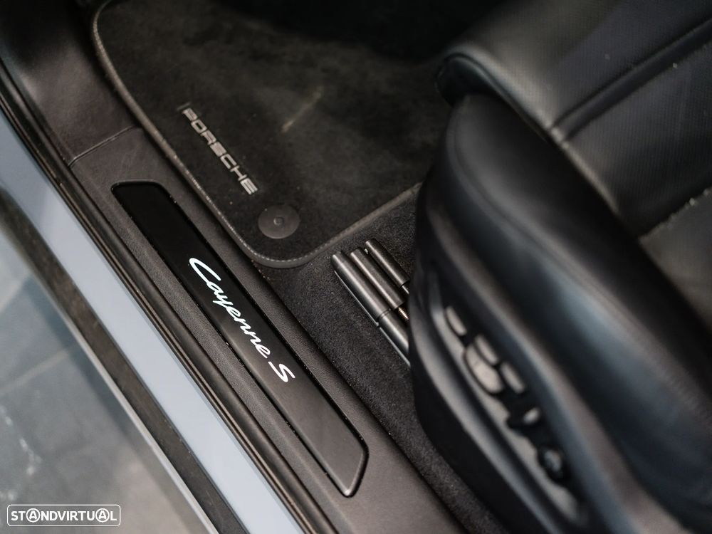 Porsche Cayenne Coupé S E-Hybrid Tiptronic S - 41