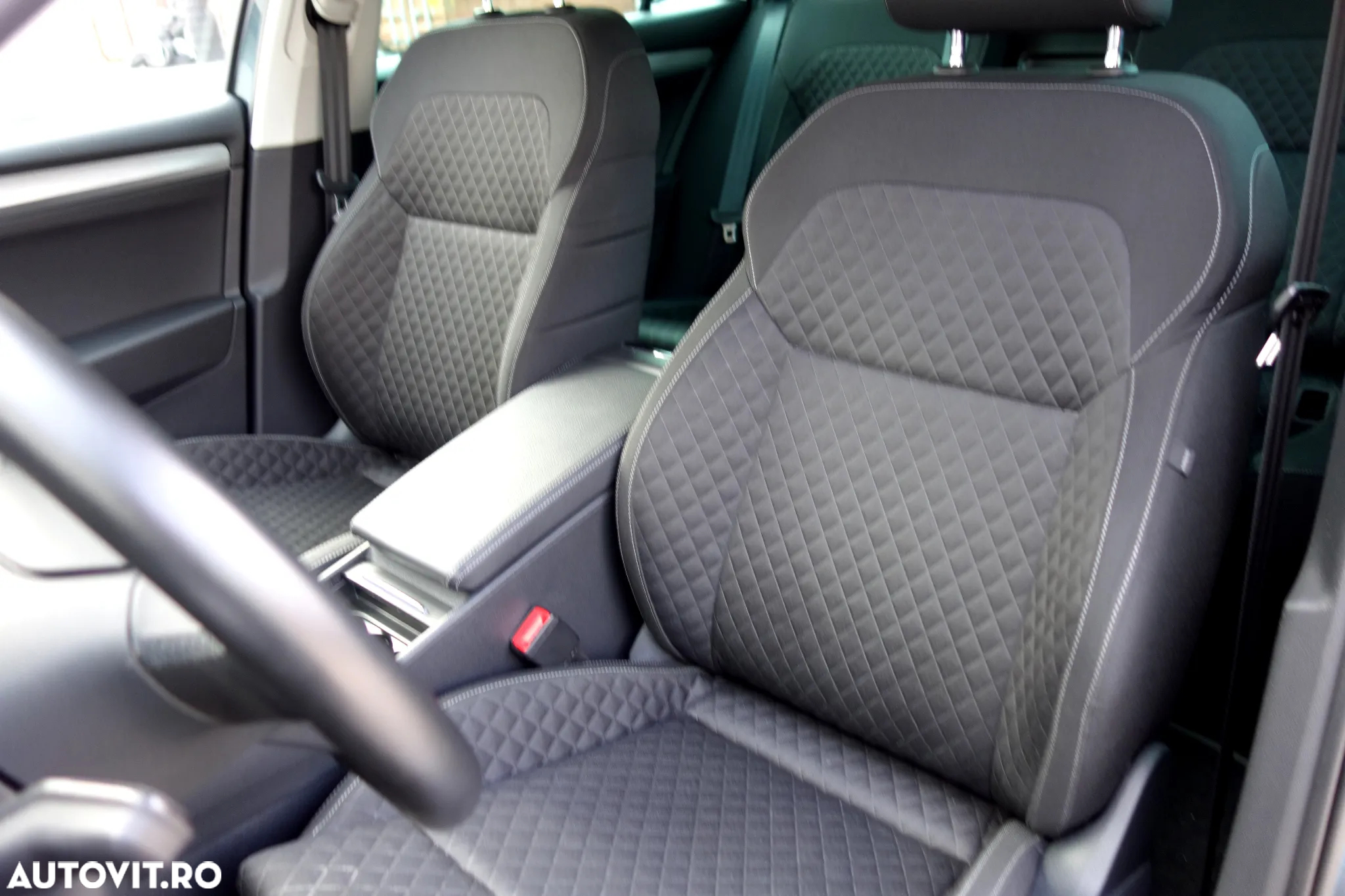 Skoda Superb Combi 2.0 TDI DSG Style - 26