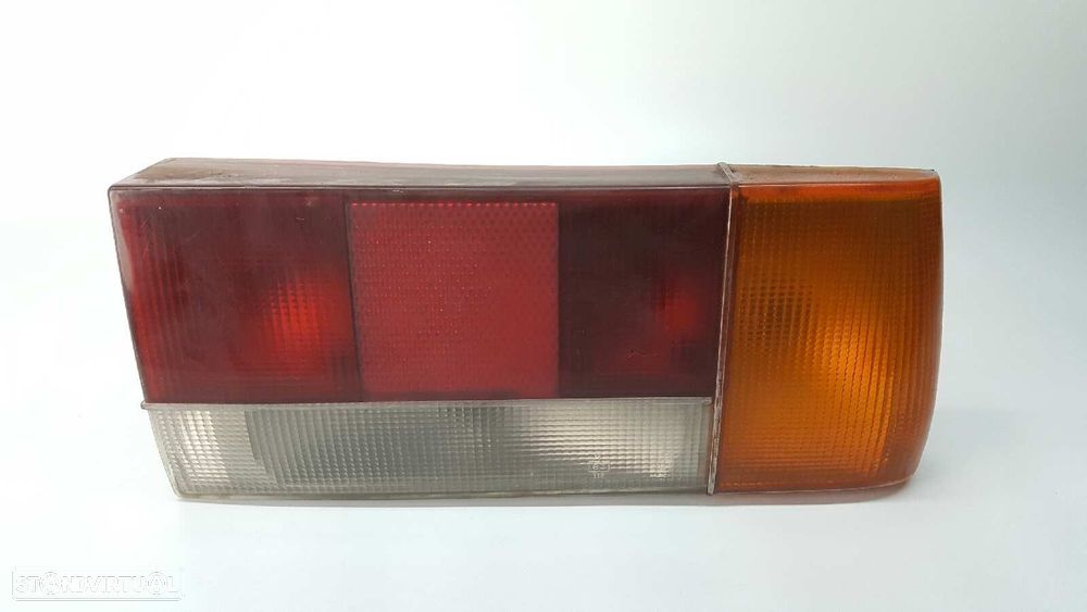 FAROLIM TRASEIRO DIREITO PEUGEOT 505 BERLINA GLD - 1