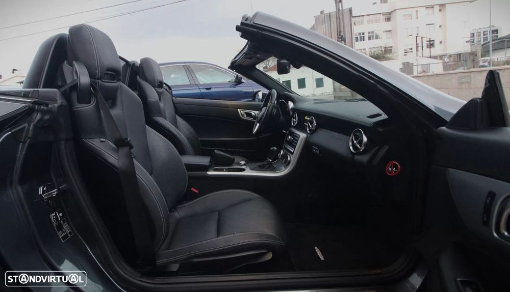 Mercedes-Benz SLK 200 (BlueEFFICIENCY) 7G-TRONIC - 21