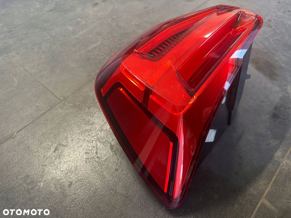 lampa tył tylna prawa led high audi q2 2020- oe 81a945092b - 5