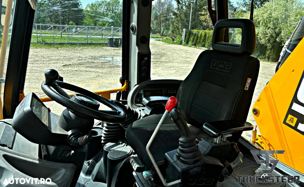 JCB 3CX - 15