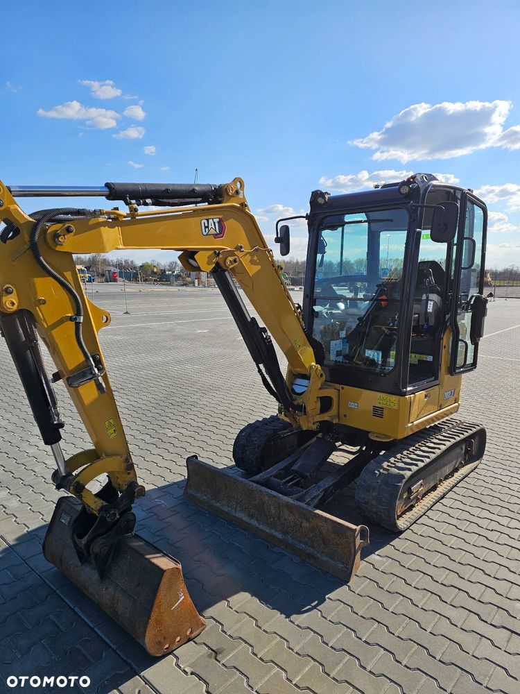 Caterpillar 302.7 - 1