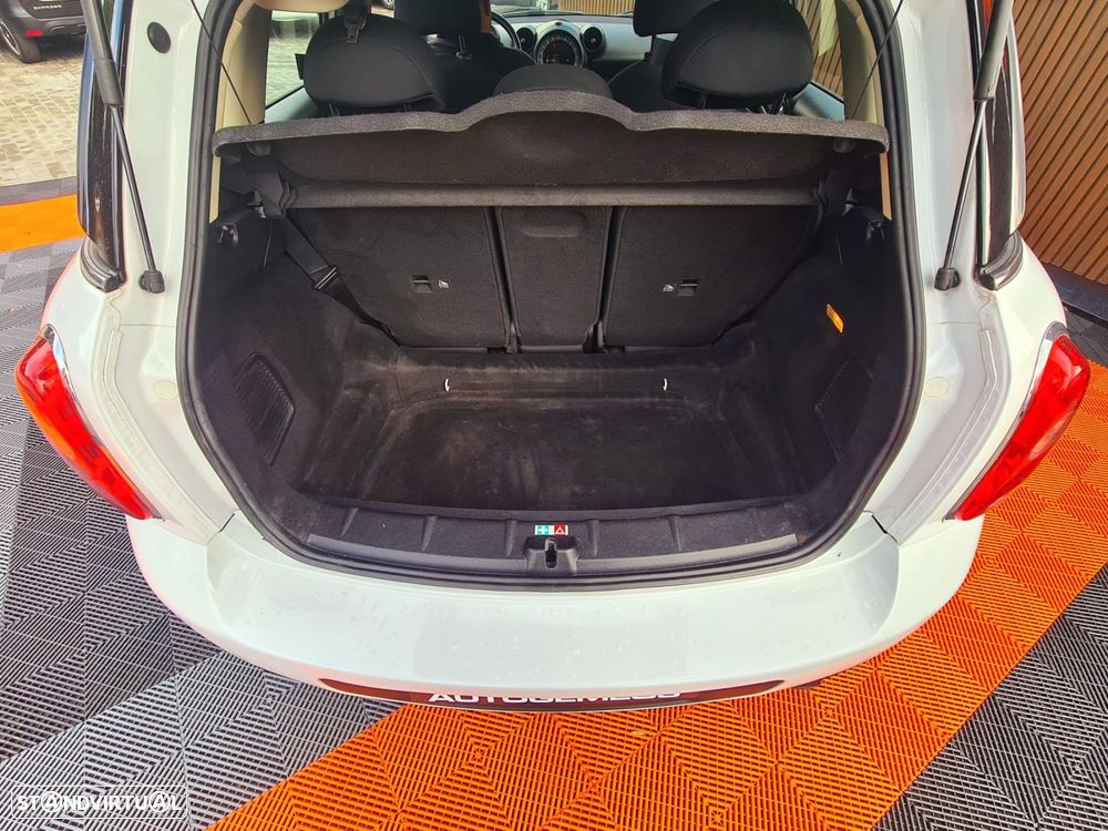 MINI 5 Portas One D - 17