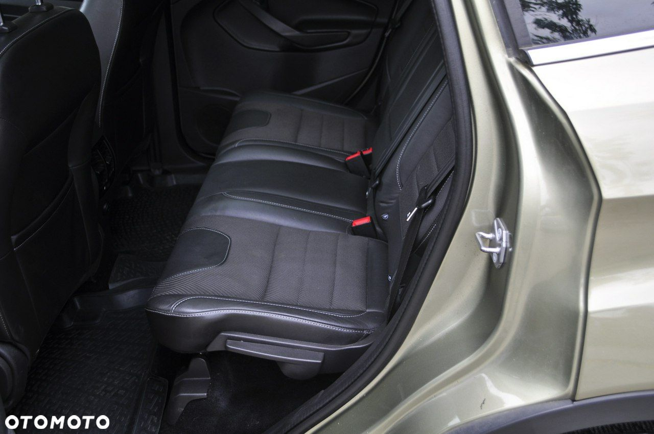 Ford Kuga 1.6 EcoBoost 4x4 Titanium - 21