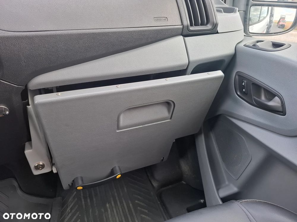 Ford Transit - 14