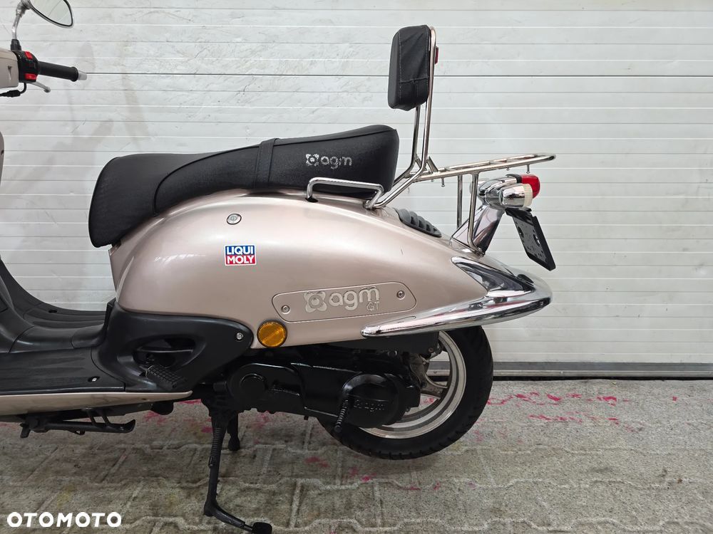 AGM Retro 50 - 17