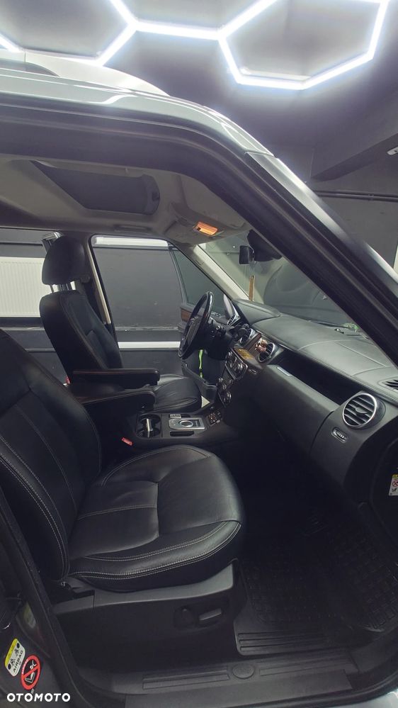 Land Rover Discovery 3.0 SD V6 HSE - 8