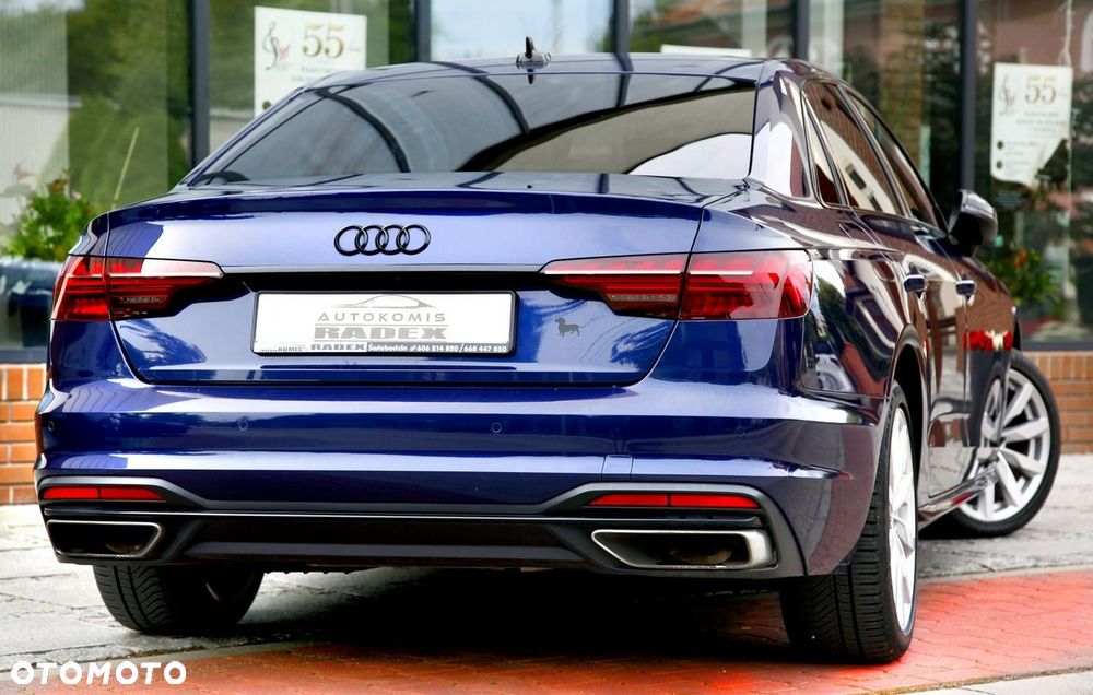 Audi A4 Limousine - 8