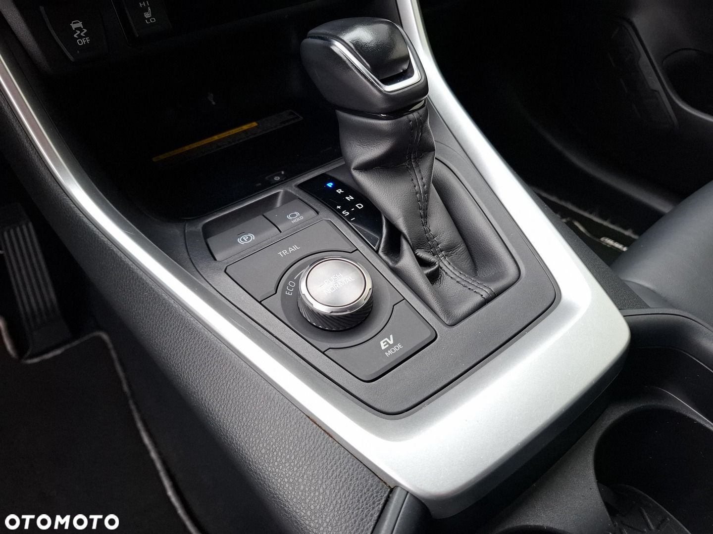 Toyota RAV4 2.5 Hybrid Selection 4x4 - 16