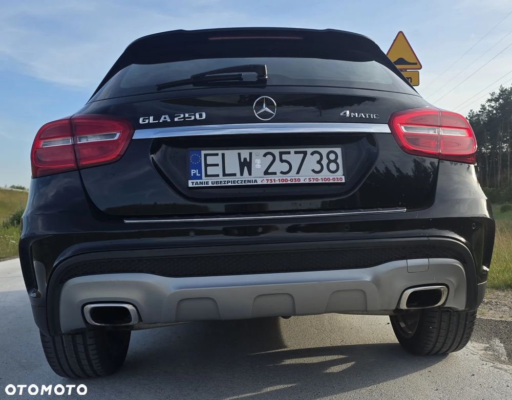 Mercedes-Benz GLA 250 4Matic 7G-DCT AMG Line - 7