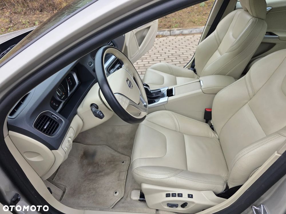 Volvo S60 D4 Geartronic Summum - 37