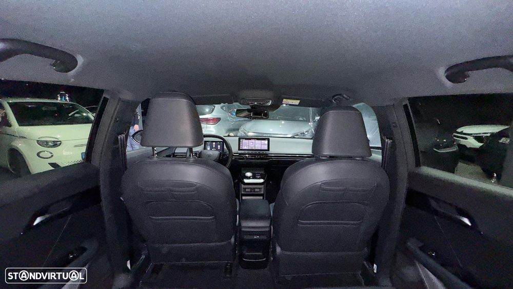 MG MG4 64 kWh Luxury - 13