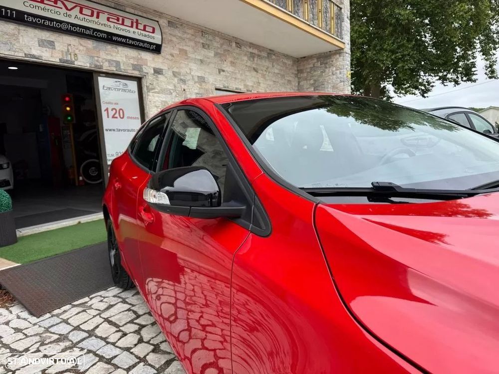 Volvo V40 2.0 D2 Momentum - 21