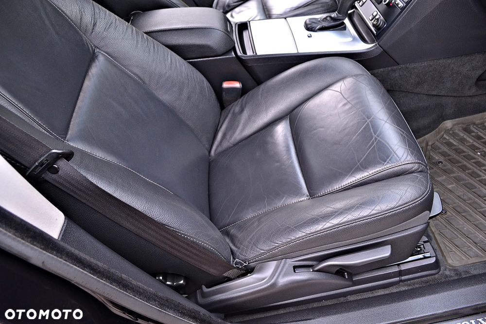 Volvo XC 90 D5 AWD Geartronic Momentum - 30