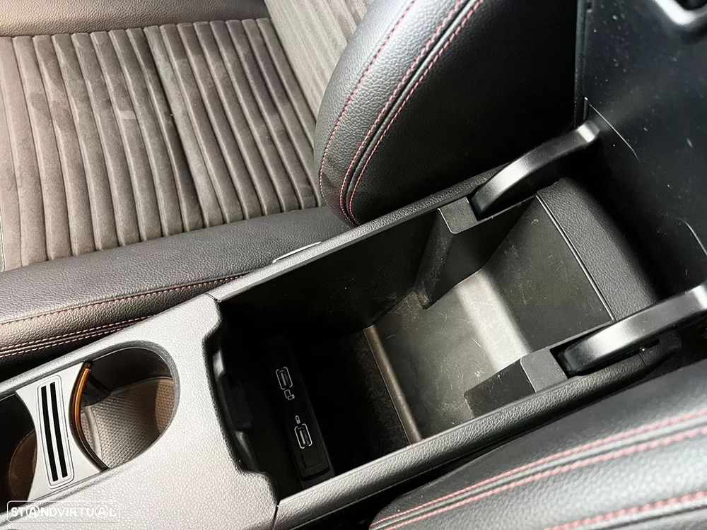 Mercedes-Benz A 160 d AMG Line - 15