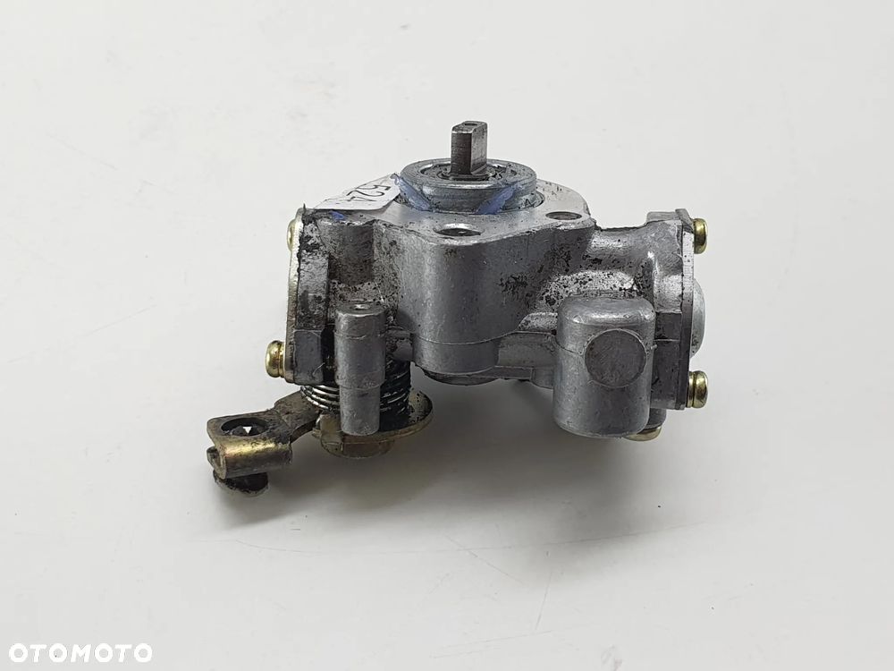 SUZUKI TS 80 POMPA OLEJU OLEJOWA - 3