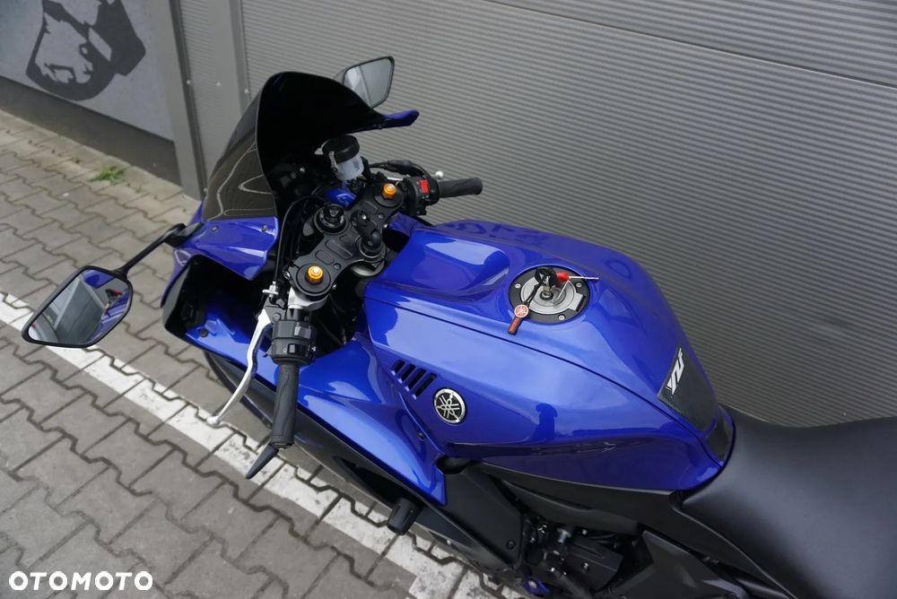 Yamaha YZF - 13