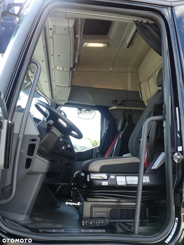Renault T440 13L / EURO 6 / LOW DECK / HIGH CAB / AUTOMAT / - 24
