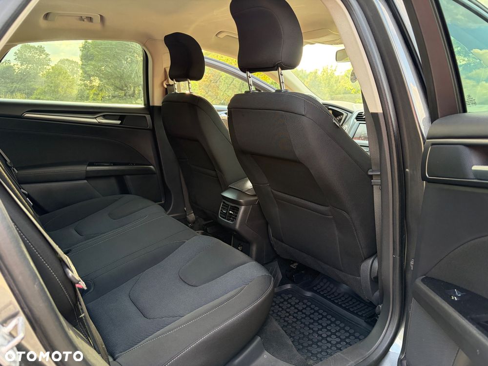 Ford Mondeo 2.0 TDCi Titanium PowerShift - 13