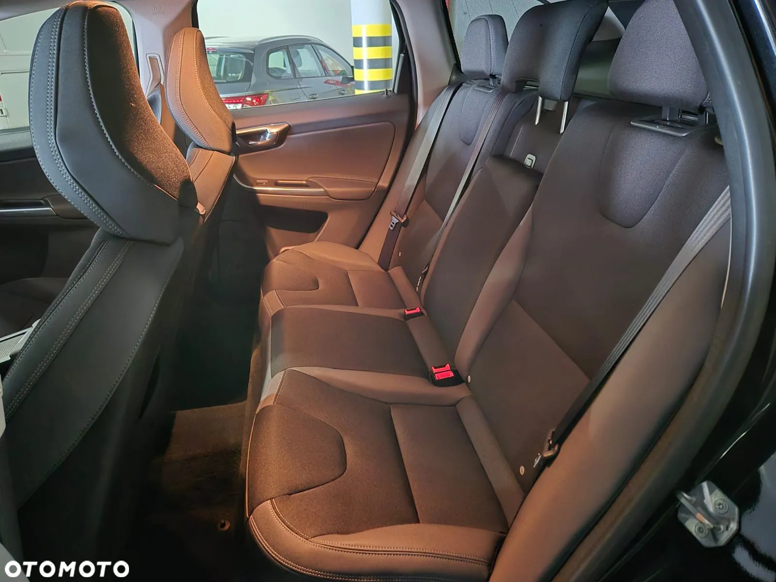 Volvo XC 60 D4 Summum - 11