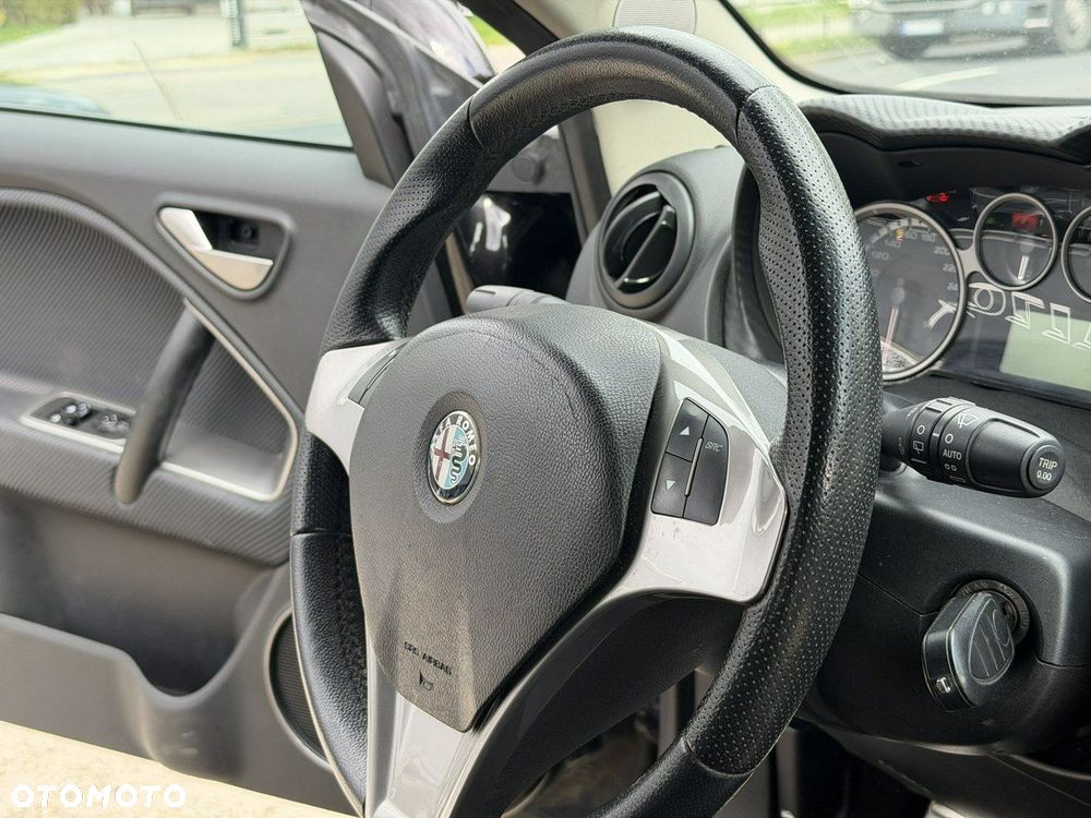 Alfa Romeo Mito - 18