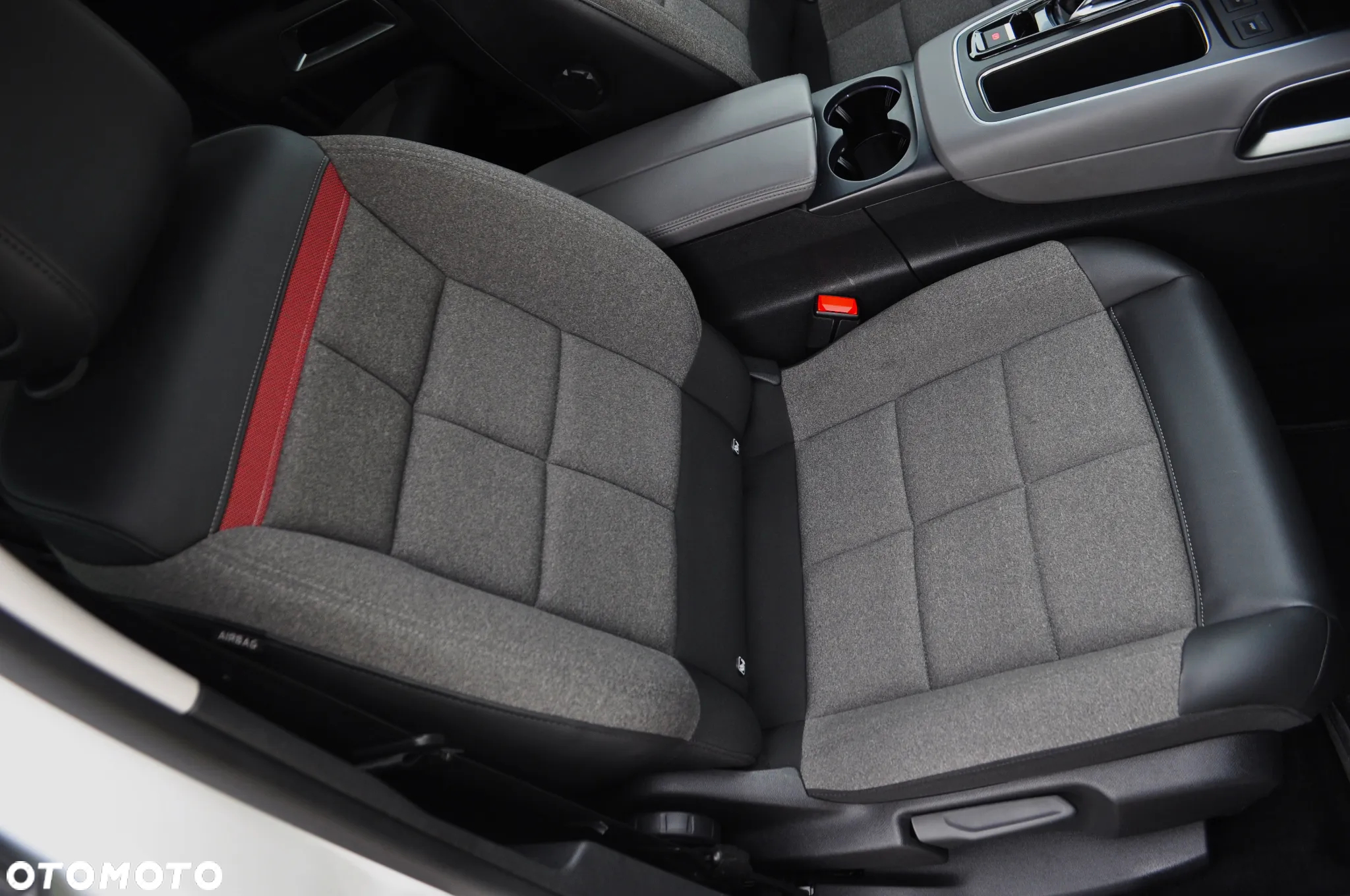 Citroën C5 Aircross 1.5 BlueHDi Shine Pack EAT8 - 28