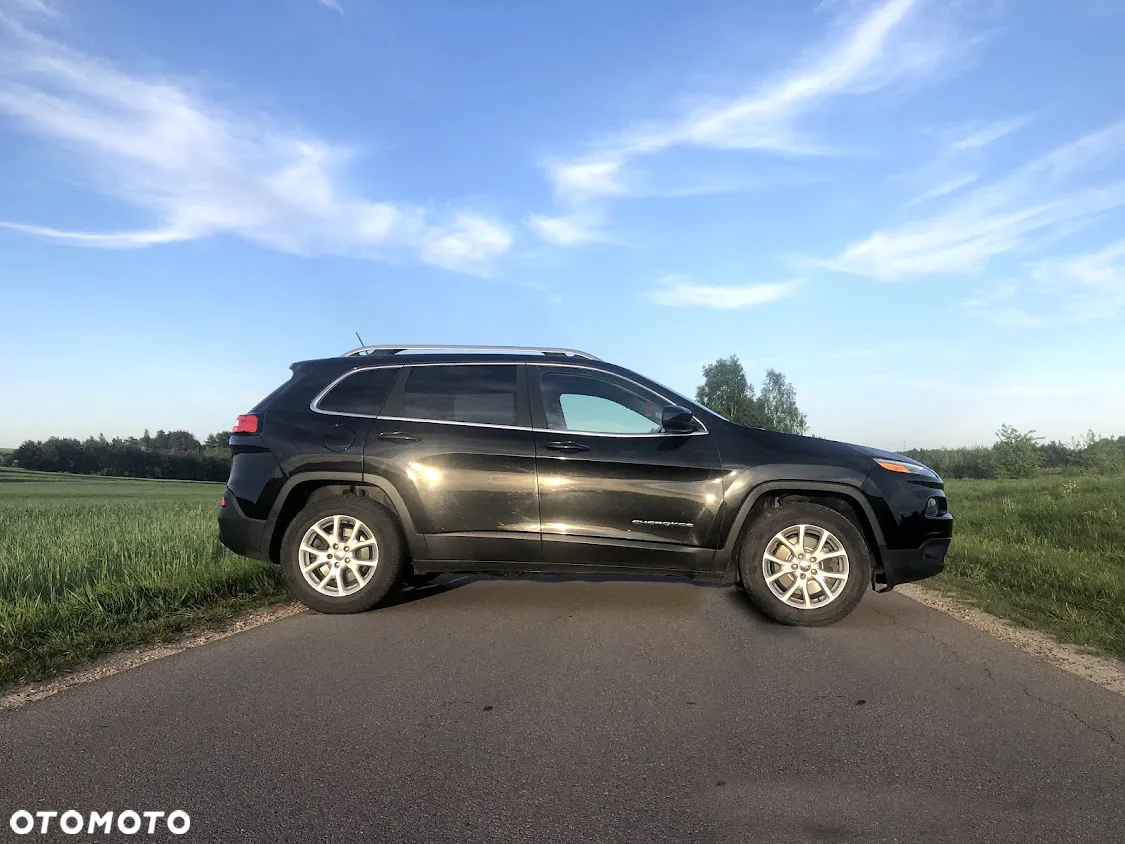Jeep Cherokee - 10