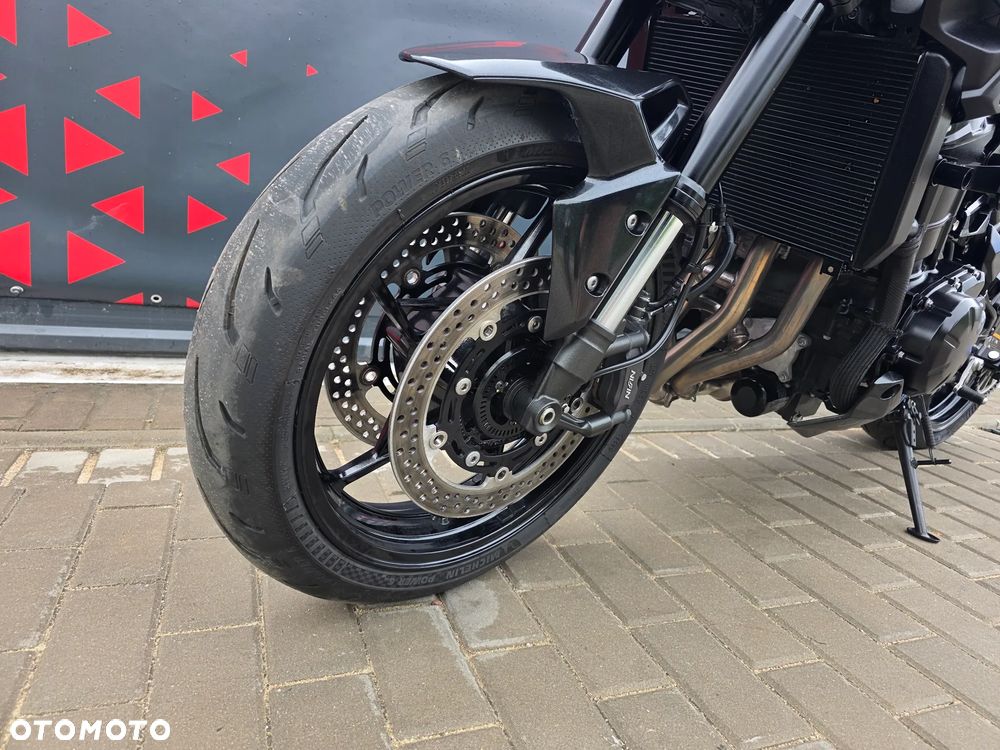 Kawasaki Z 900 - 14