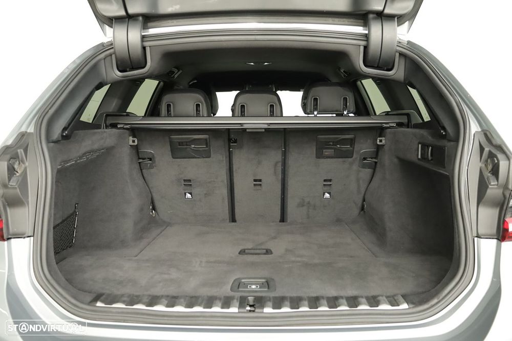 BMW 320 d Touring Auto - 25