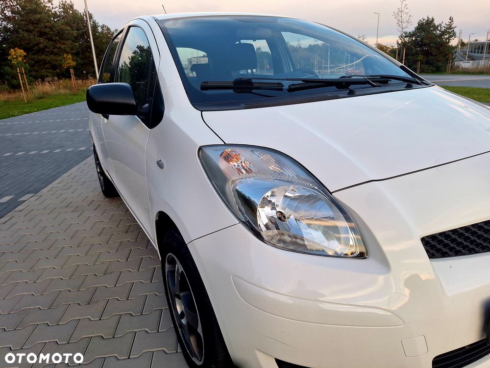 Toyota Yaris - 26