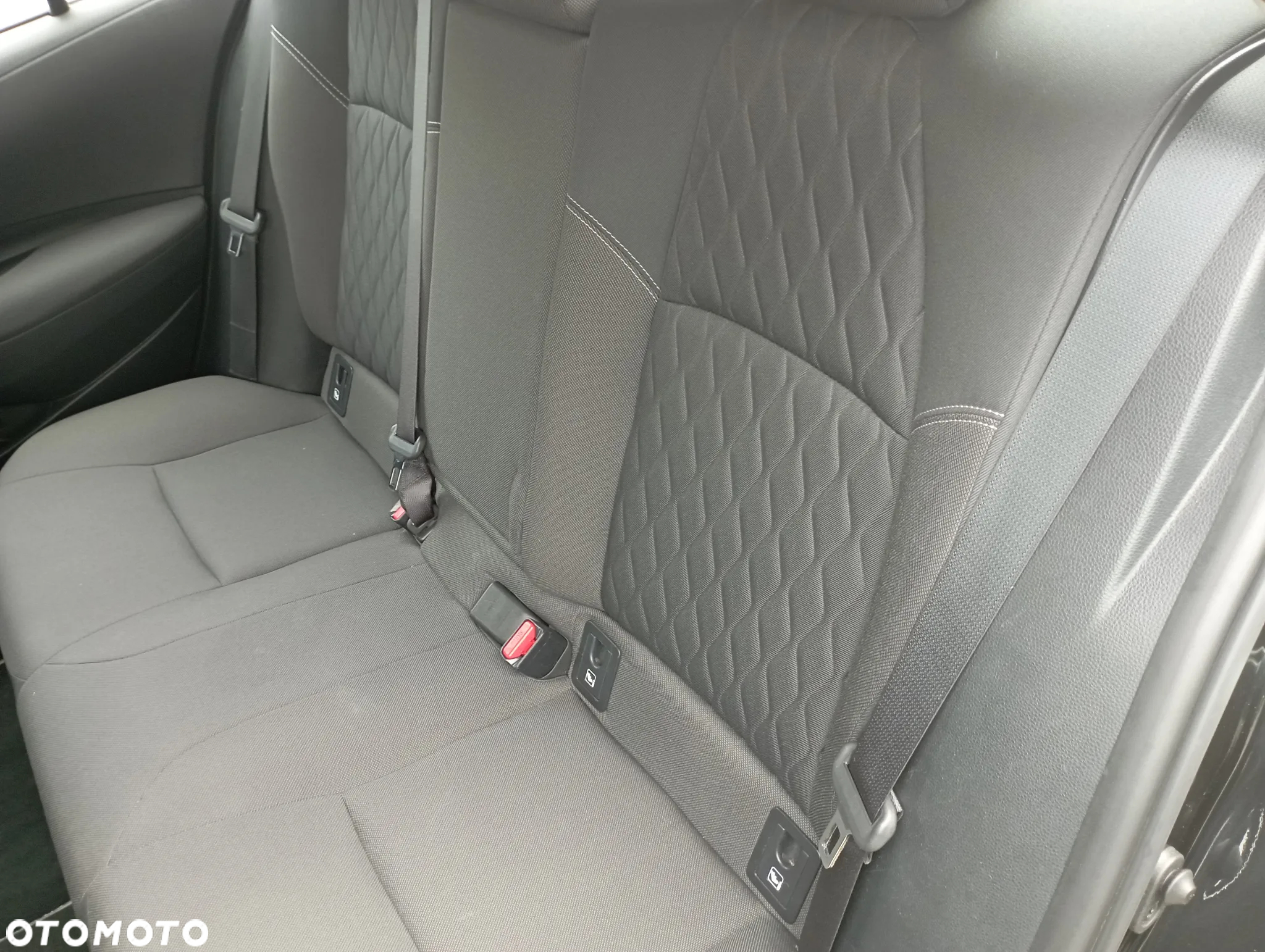 Toyota Corolla 1.8 Hybrid Active - 6