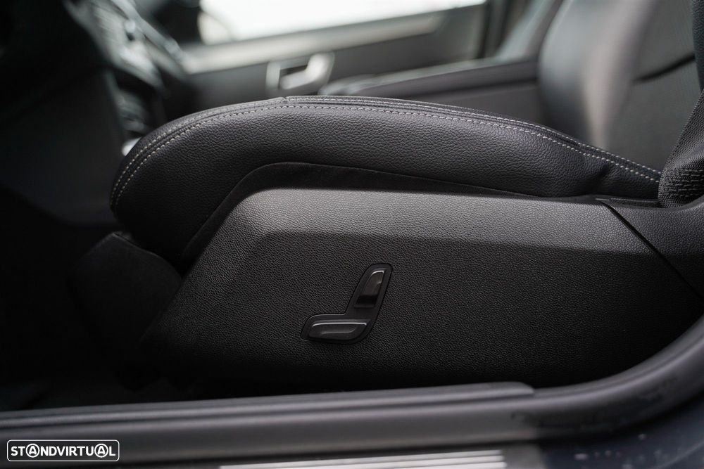 Mercedes-Benz E 300 Bluetec Hybrid Avantgarde - 26