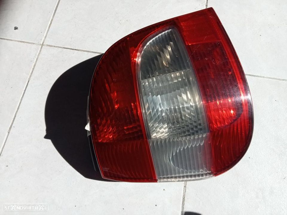 Farolim esquerdo Renault Scenic I / 7700428054 - 1