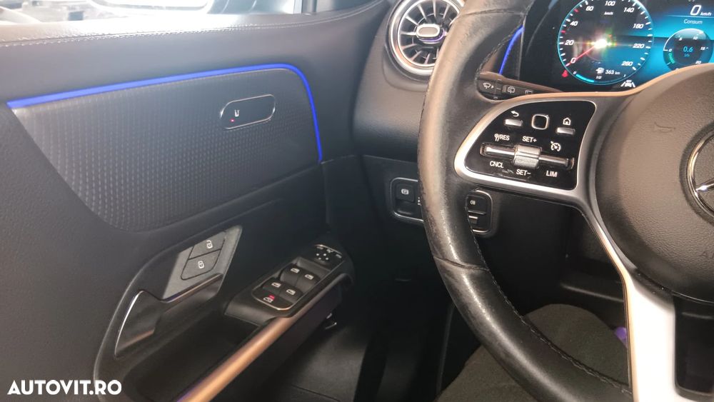 Mercedes-Benz GLB - 20