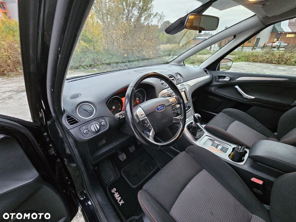Ford S-Max 2.0 TDCi DPF Titanium - 17