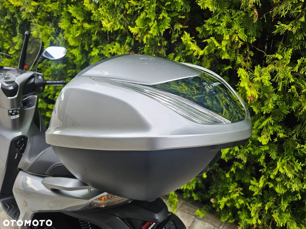 Honda SH - 9