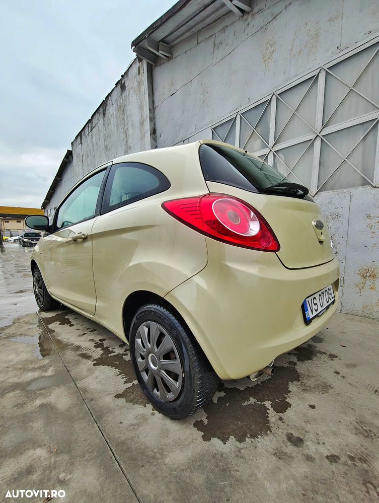 Ford Ka 1.2i Ambiente - 3