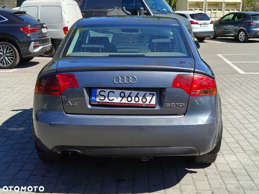 Audi A4 Limousine 2.0 TDI DPF - 9